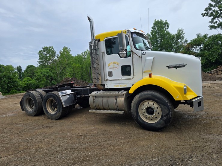 1999-kenworth-t800-image-27