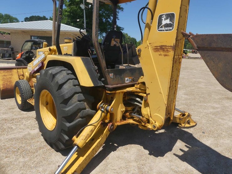 john-deere-310d-image-6