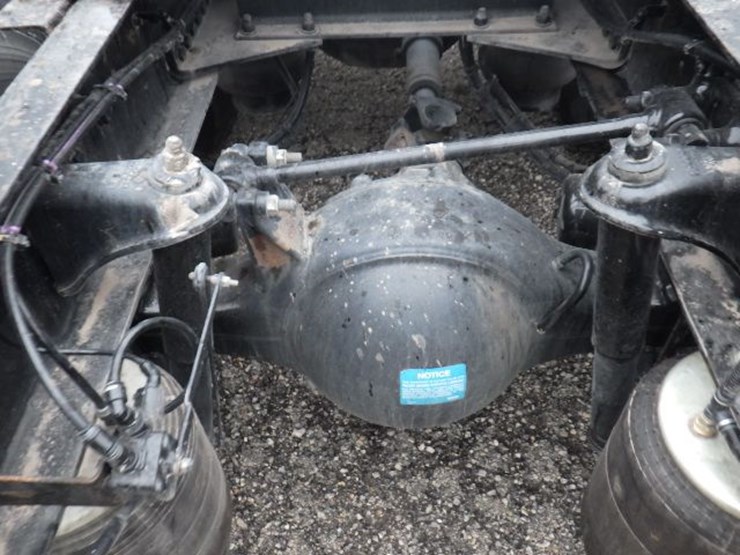 2022-kenworth-t680-image-11