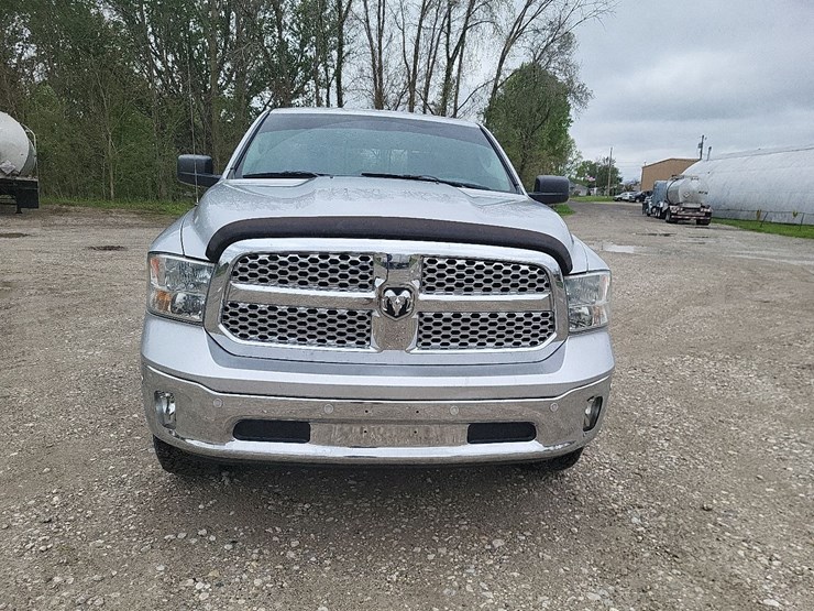 2014-dodge-1500-image-21