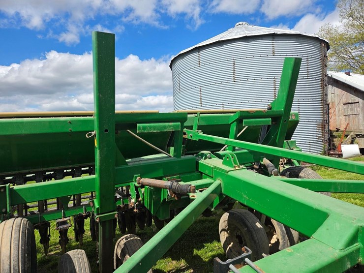 great-plains-solid-stand-1500-image-6