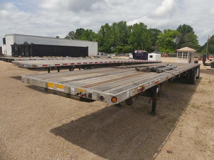 2005-utility-48'-flatbed-image-1