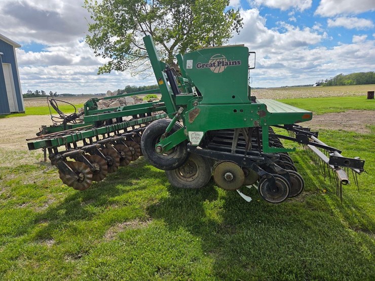 great-plains-solid-stand-1500-image-34