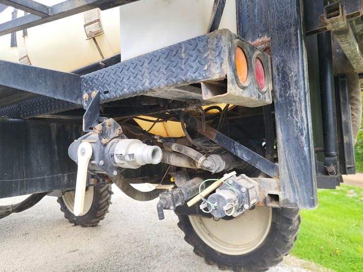 wilmar-7400-sprayer-image-23