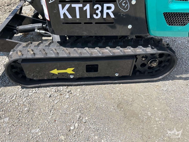 mini-excavator-image-21