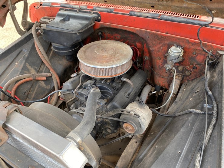 1963-chevrolet-suburban-image-34