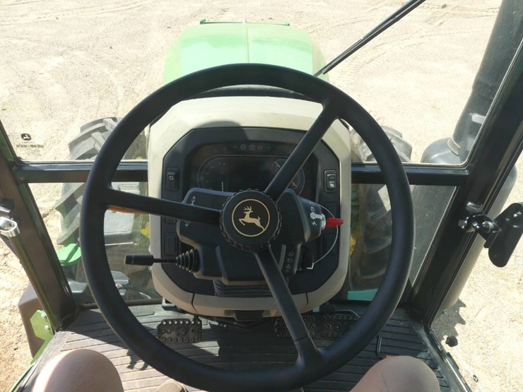 2024-john-deere-5100e-image-14