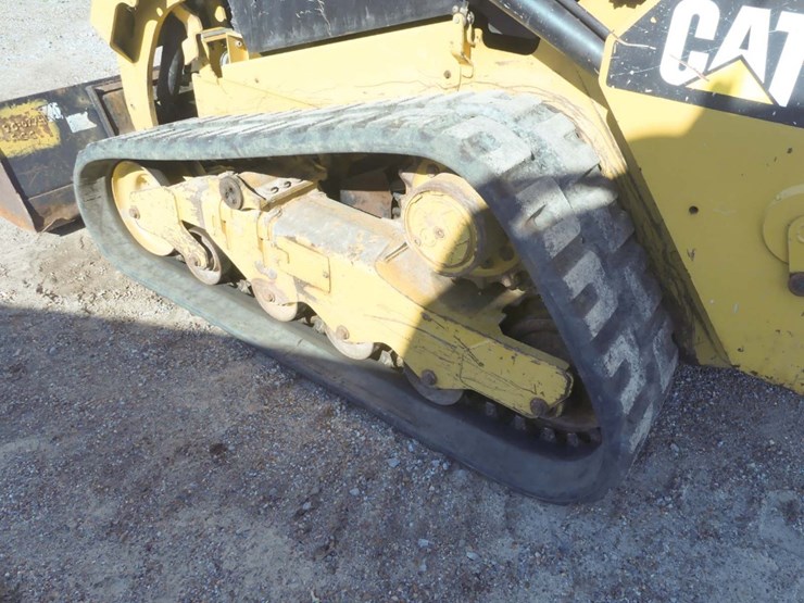 2016-caterpillar-259d-image-5