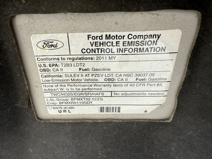 2011-ford-escape-hybrid-image-14