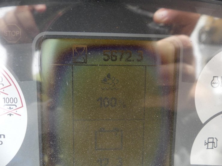 new-holland-ts6.110-image-15