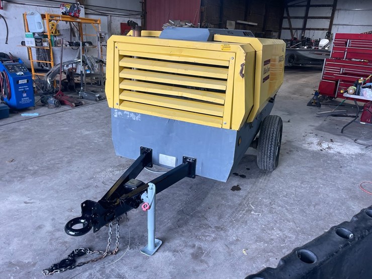 2013-atlas-copco-xas400-image-1