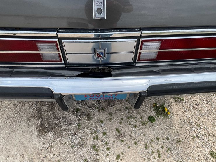 #140-•-1983-buick-park-avenue-(title-in-delay)-(kaukauna,-wi)-image-27