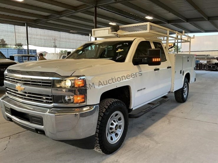 2016-chevrolet-silverado-3500hd-image-4
