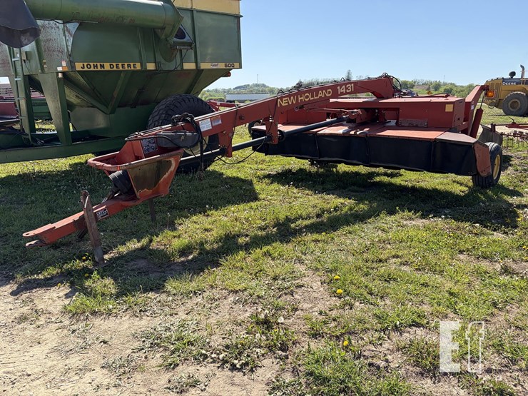 new-holland-1431-image-5