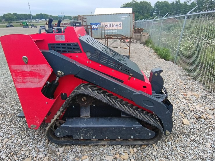 #24718-•-2025-scl-850-mini-skid-steer-image-1