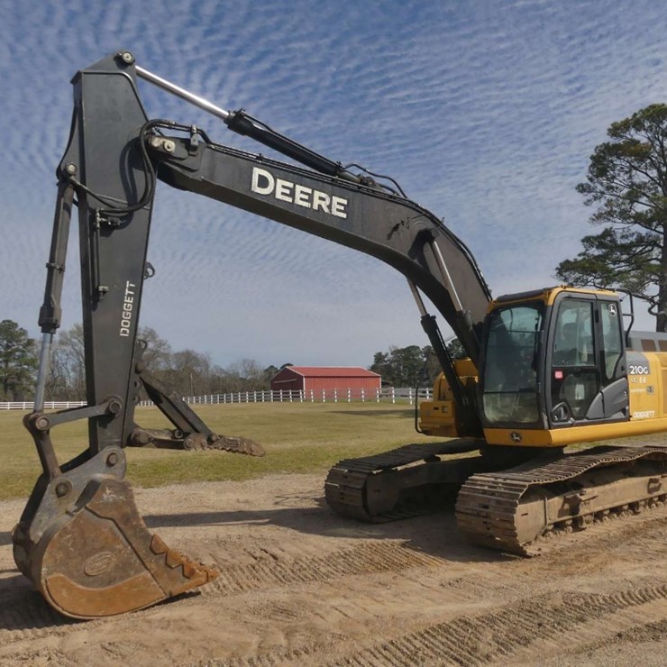 2019 DEERE 210G