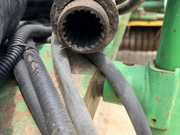 john-deere-435-image-24