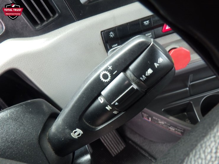 2019-freightliner-cascadia-116-image-15