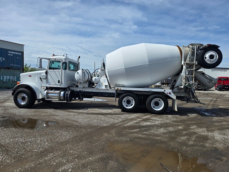 2014-peterbilt-365-image-10