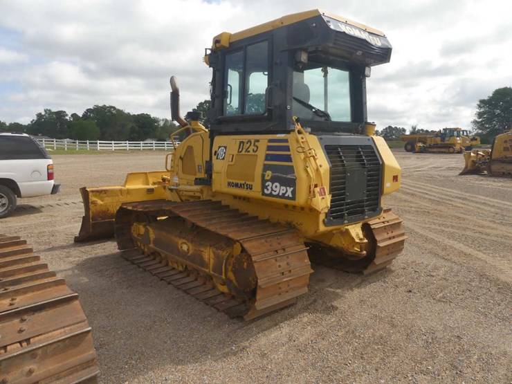 2017-komatsu-d39px-24-image-4