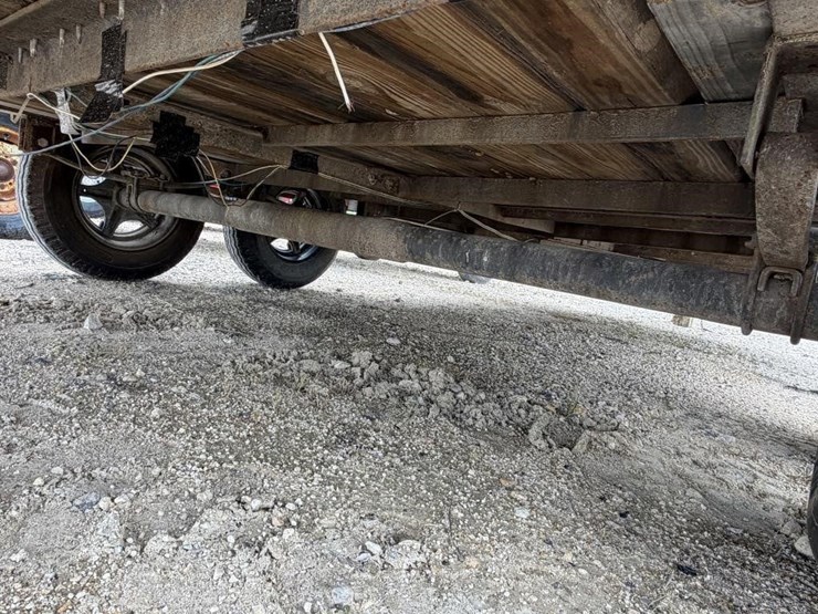 l2--18'-lowboy-trailer-image-10