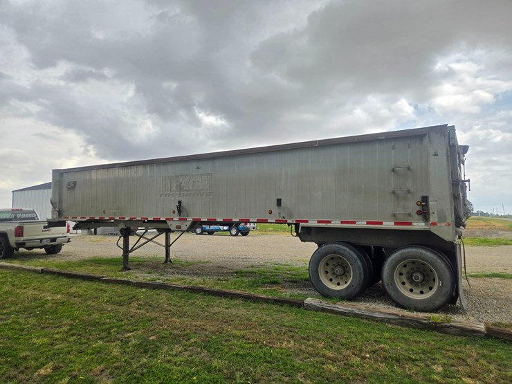 #23255-•-2006-40'-east-manufacturing-end-dump-trailer-image-12