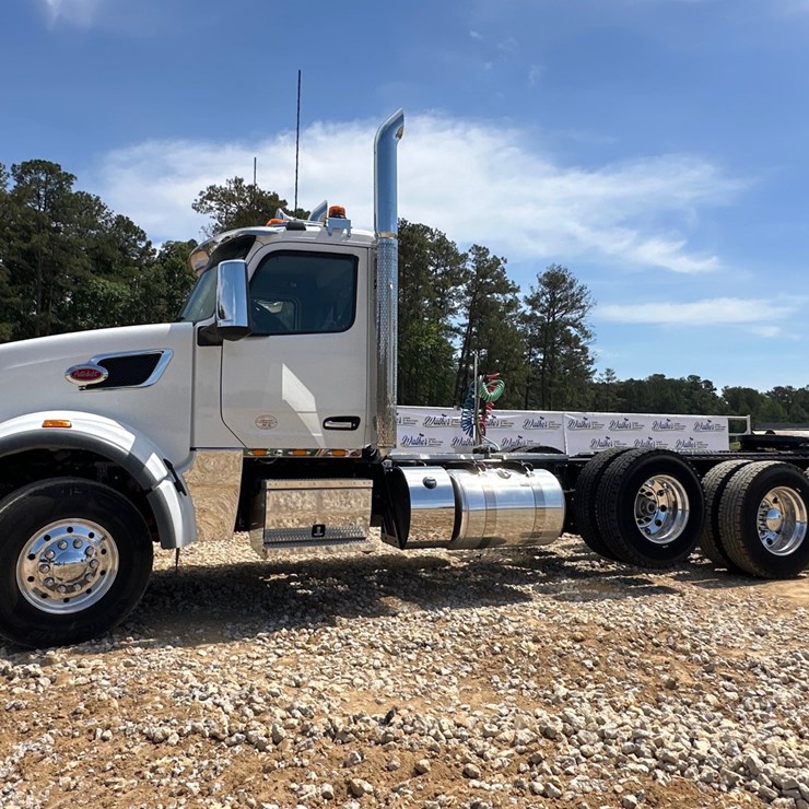 2024 PETERBILT 567