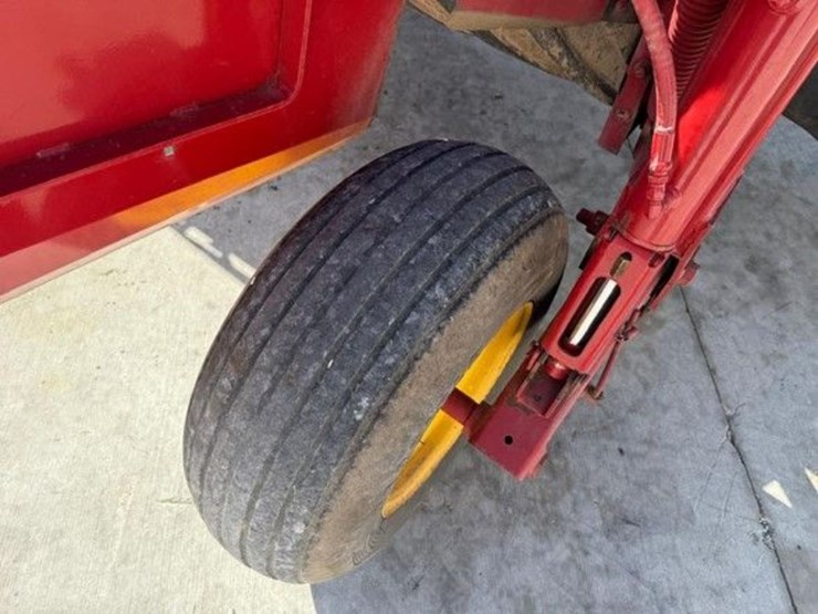 2015-new-holland-7230-discbine-image-20