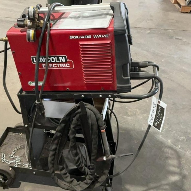 #108 • Lincoln TIG 200 Square Wave Welder
