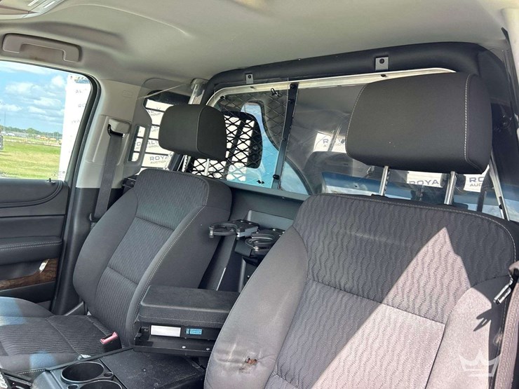 2019-chevrolet-tahoe-image-23