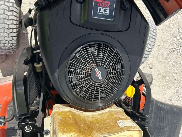 2005-husqvarna-yth24v53-54in-riding-lawn-mower-image-9