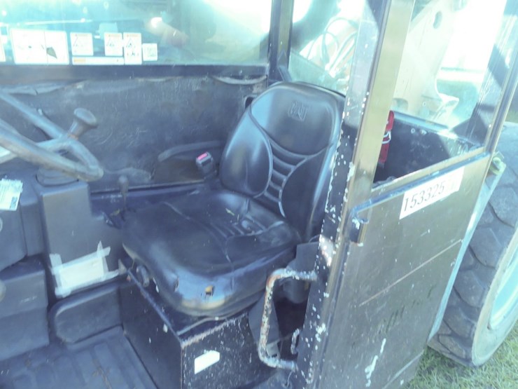 2015-caterpillar-tl642c-image-11