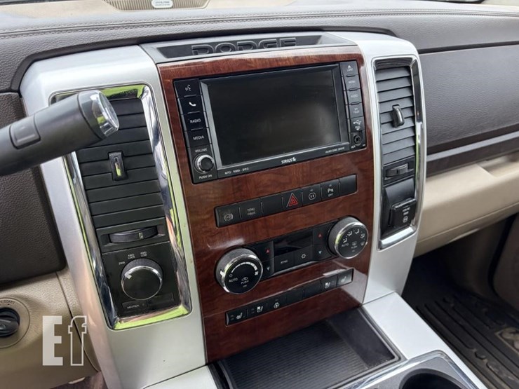 2011-dodge-ram-3500-image-18
