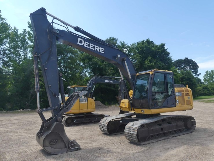 2014-deere-160g-lc-image-1