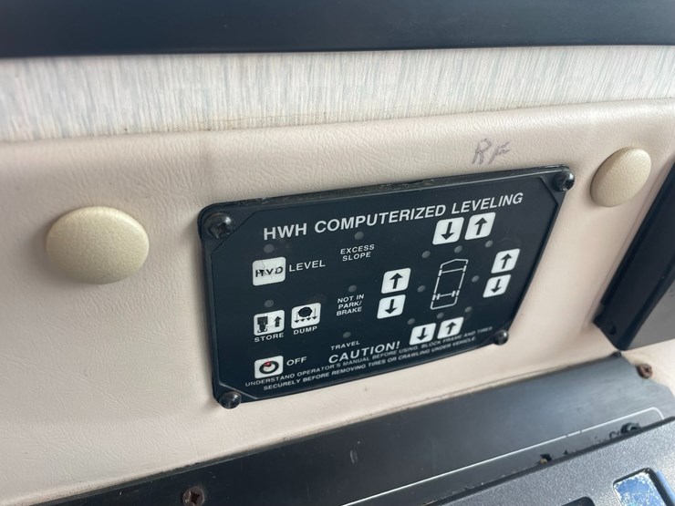 #40221-•-1994-holiday-rambler-s/a-motor-home-vin:-4s7nt9k0xrc015680-image-55