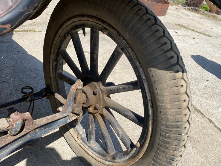 1916-ford-model-t-image-12