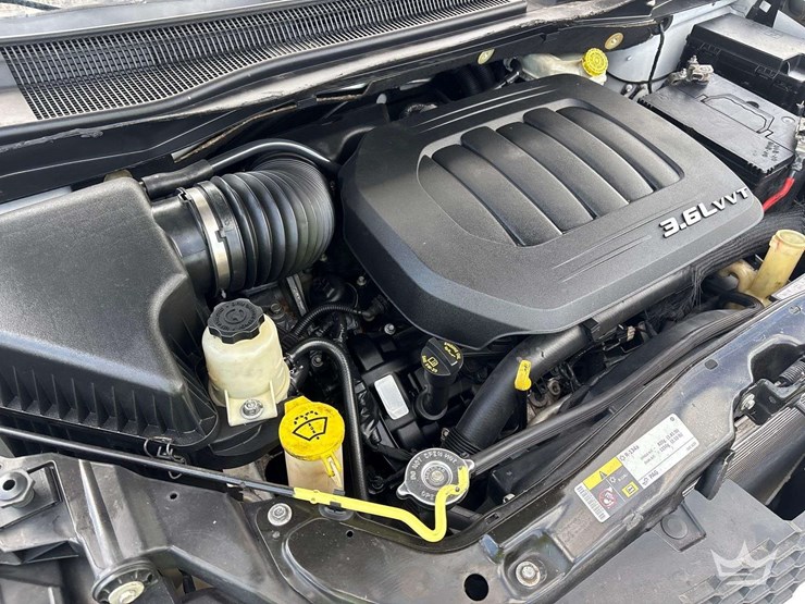 2017-dodge-grand-caravan-image-9