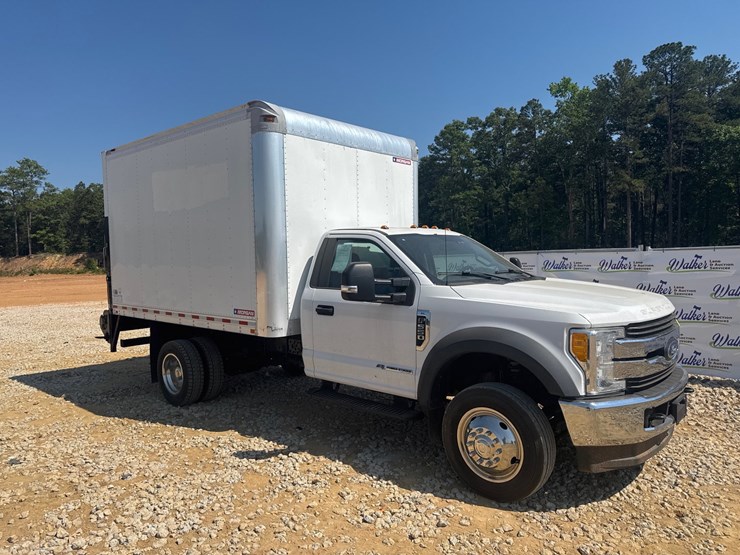 2017-ford-f550-image-2