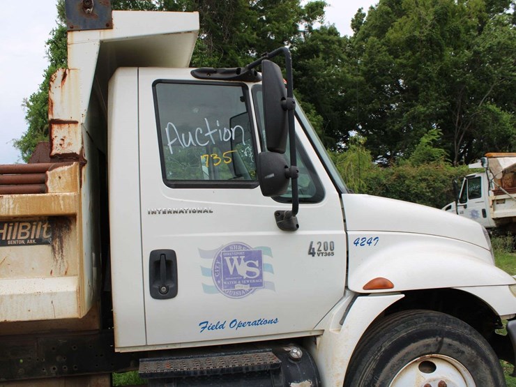 2006-international-durastar-4200-image-4