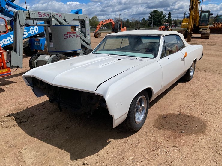 #122-•-1967-chevy-chevelle-convertible-project-car-(title-in-delay)-(nitke-yard-mosinee,-wi)-image-1