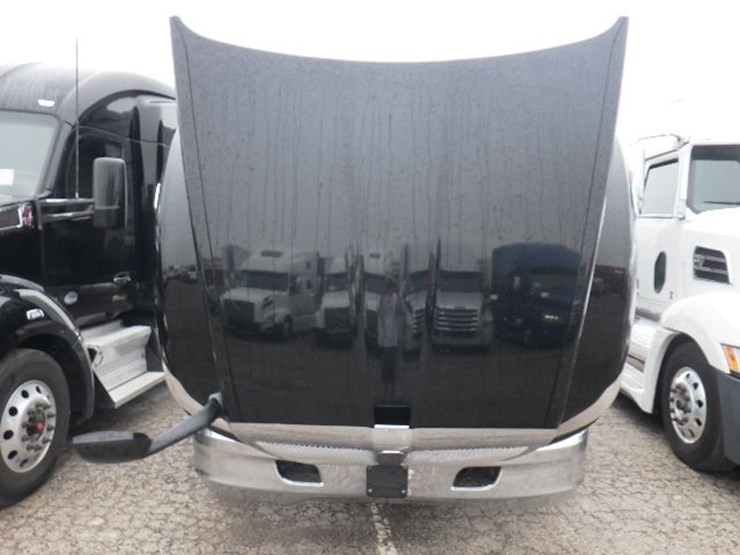 2022-kenworth-t680-image-24