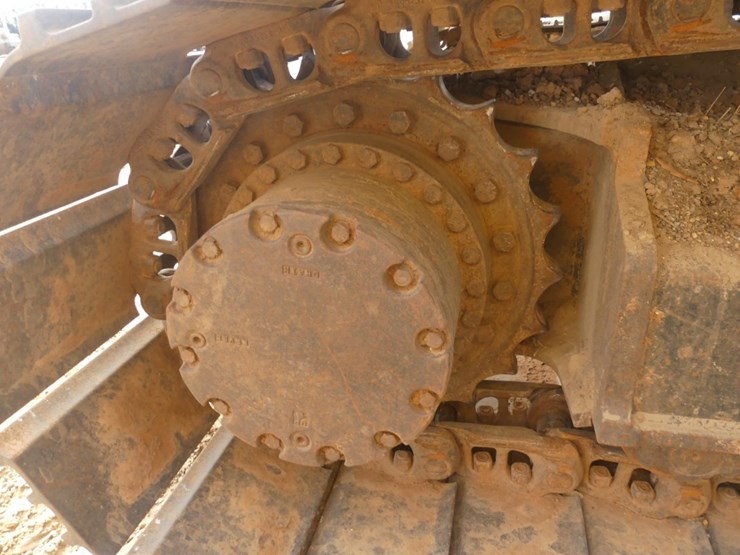 2019-deere-210g-image-10