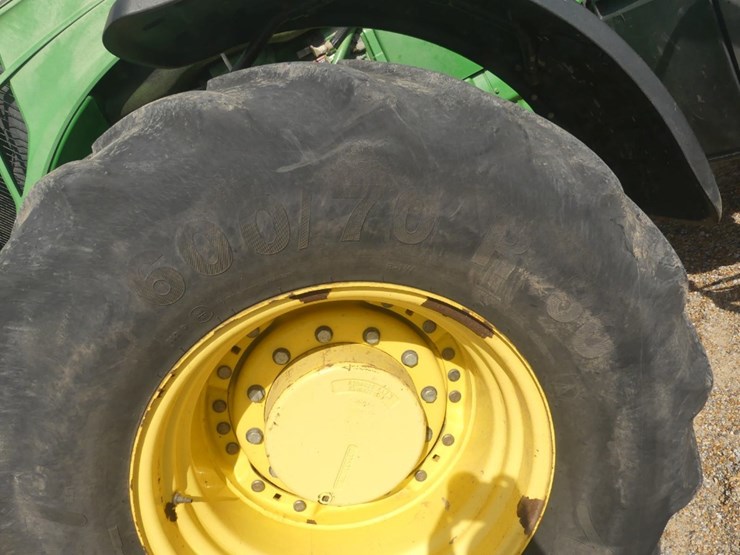 2011-john-deere-8285r-image-10