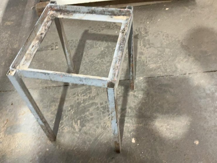 #135-•-steel-frame-workbench/shelf-image-13