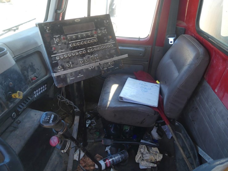 2000-international-4700-image-15