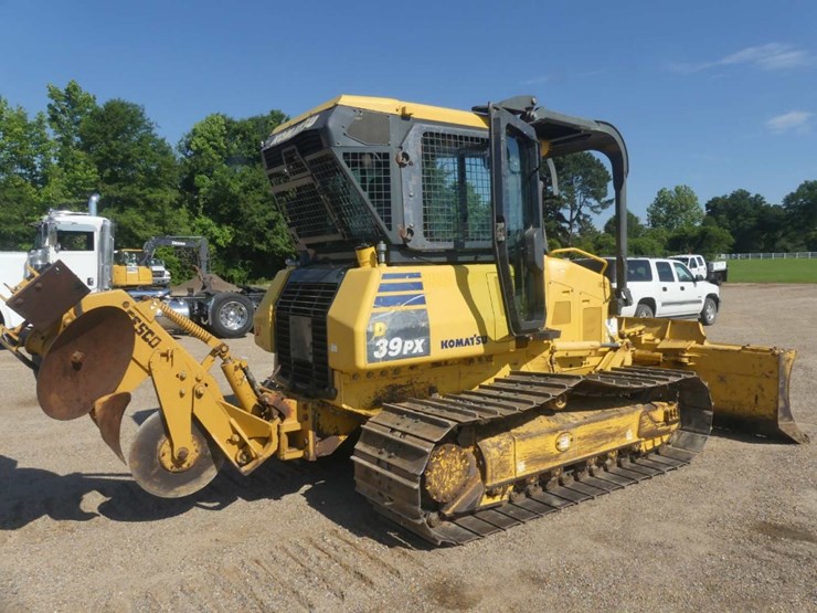 2013-komatsu-d39px-23-image-3