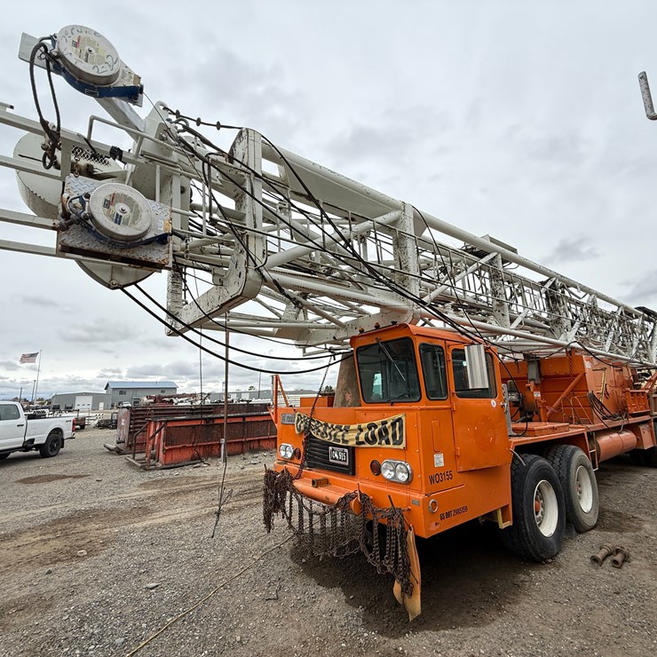 FRANKS MOBILRIG 300 1287/160 DTD-HT 96’-215K 4-AXLE WELL SERVICE WORKOVER RIG