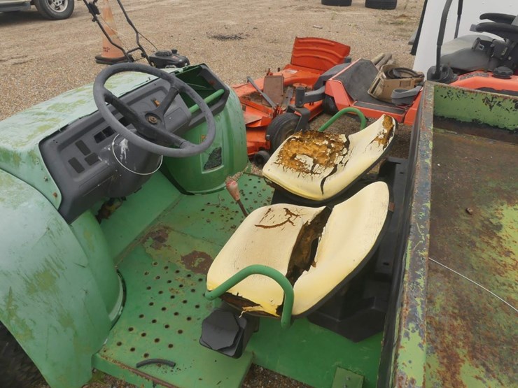 john-deere-gator-image-5