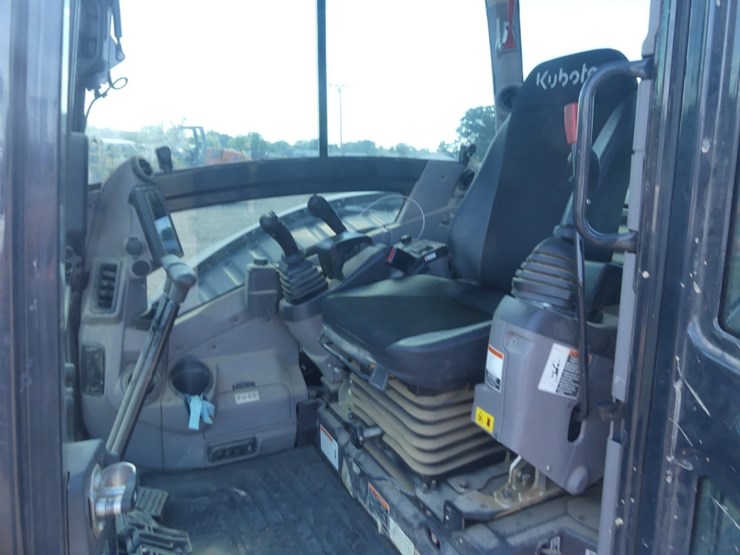 2021-kubota-kx057-5-image-10