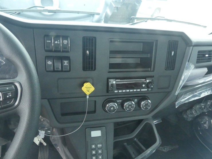 2026-peterbilt-536-image-20